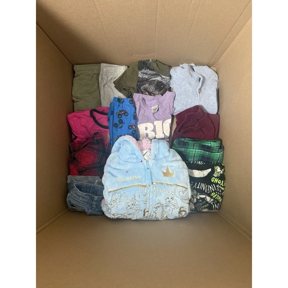 Lot‎ of 80 Mixed Baby And Toddler Clothing ( See Description)